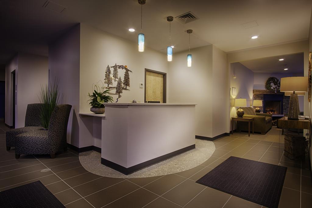 Sun & Ski Inn And Suites Stowe Exterior photo