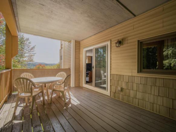 Sun & Ski Inn And Suites Stowe Exterior photo