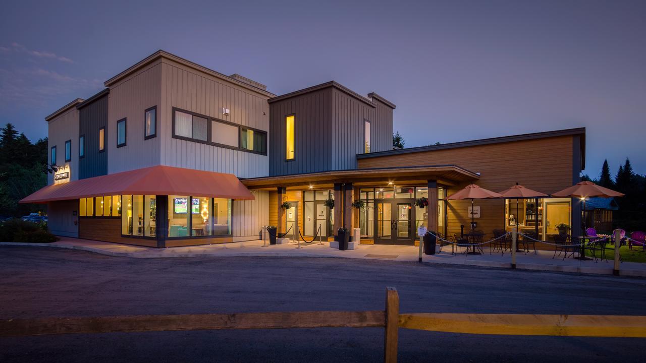 Sun & Ski Inn And Suites Stowe Exterior photo